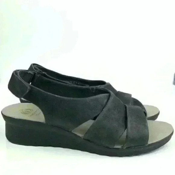Clarks cloud steppers sandals size 40 9W Black leather wedges - Picture 1 of 8